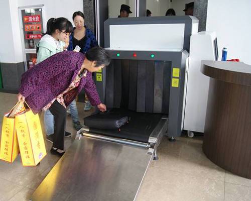 安檢設備在車站中的使用